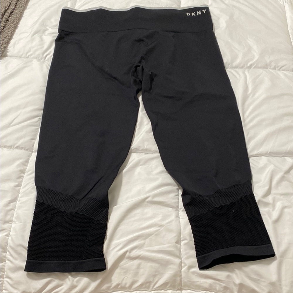 DKNY Black Leggings Stretchy Athletic Design